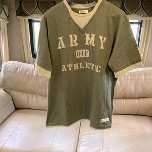 🇺🇸Men’s Army Tee. Size XXL